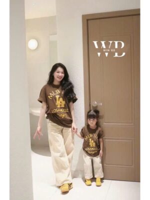 Áo thun gia đình trắng nâu