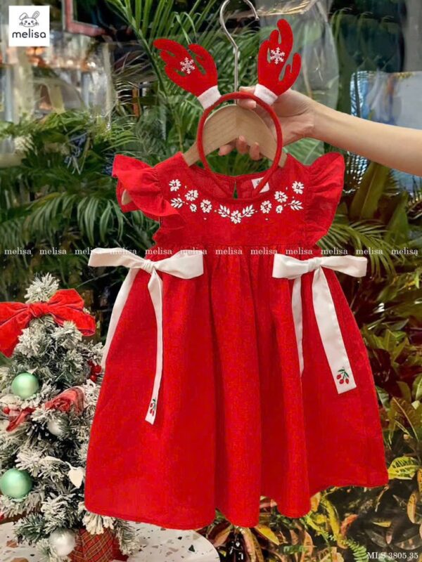 Đầm đỏ cherry
