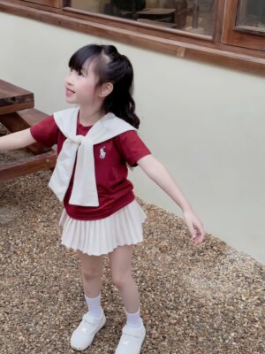 Set váy áo đỏ kèm khăn