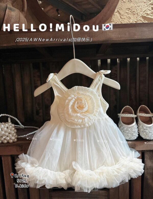 Đầm hoa ren trước ngực (6-15kg)