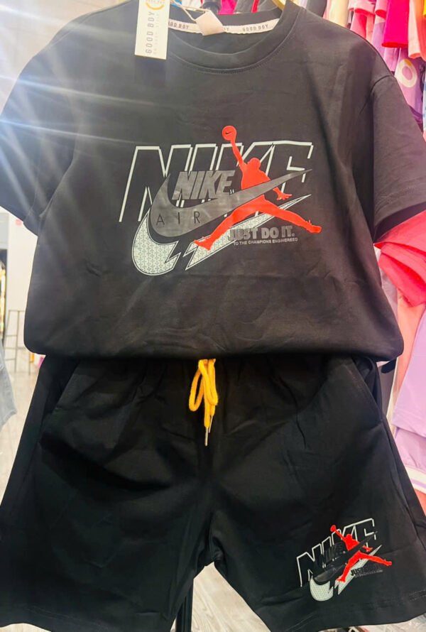 Bộ bé trai pu+nike  30-55kg - Hình ảnh 3